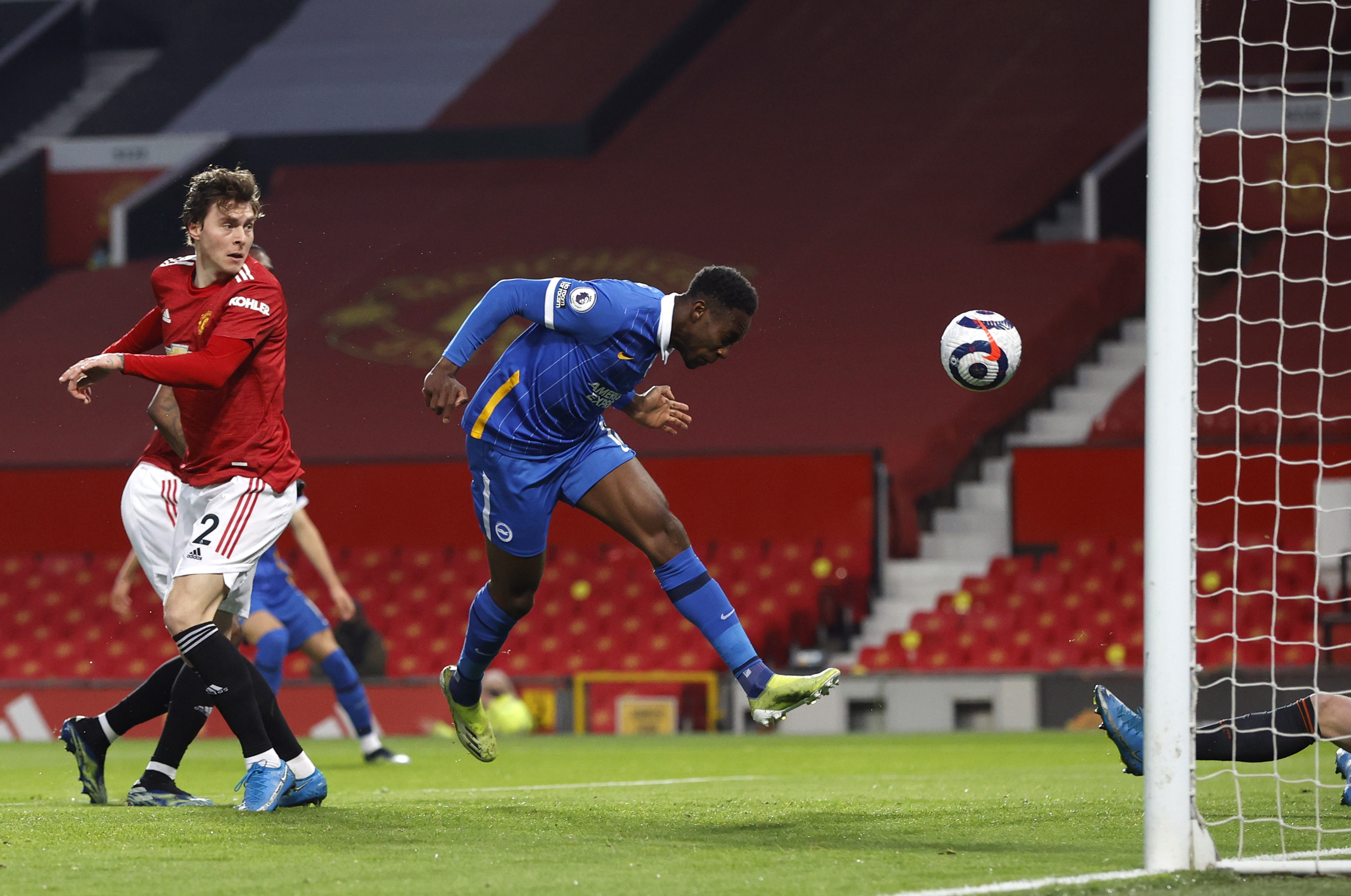 友谊赛米兰2-3维尔图斯恩泰拉，普利希奇、博尔萨尼破门